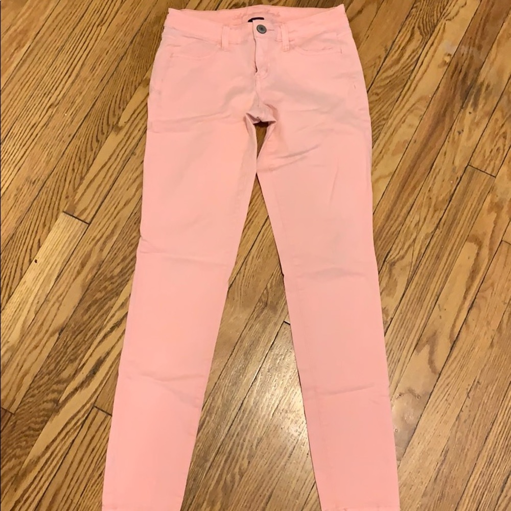 American Eagle bright pink jeggings